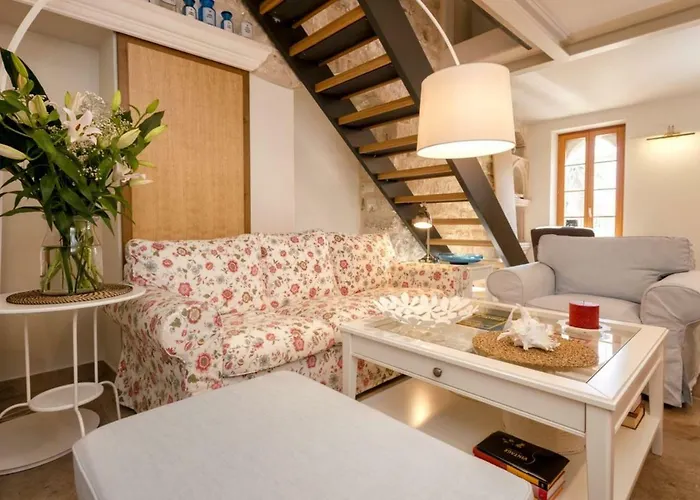 Villa Varda - Latica