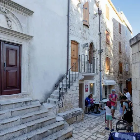 Villa Varda - Latica *