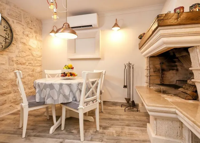 Villa Varda - Latica *